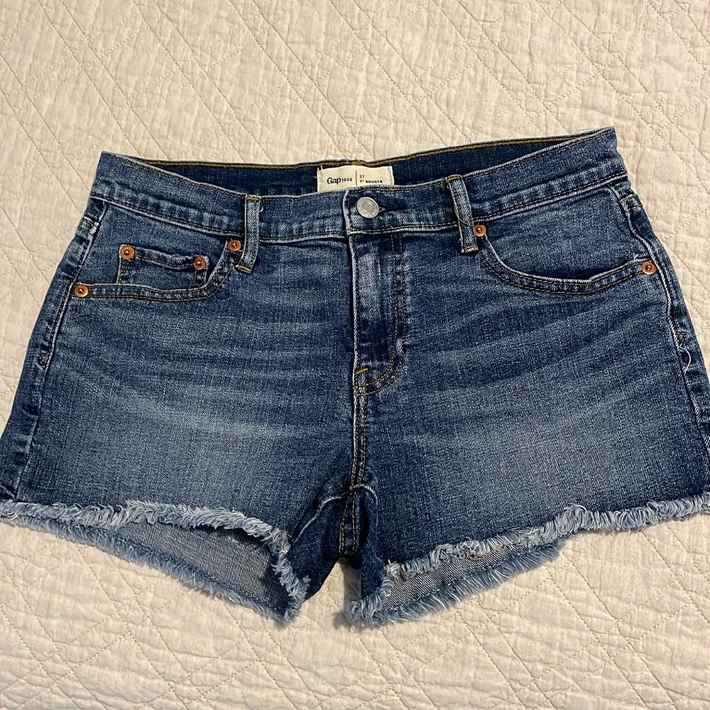 GAP Denim Shorts (size 27, 3”)